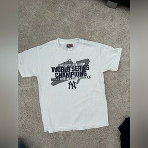 NY Yankees 2009 World Series Champs Tshirt - White Mens S
